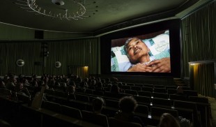 Mrs. Fang, de Wang Bing, câștigătorul Leopardului de Aur
