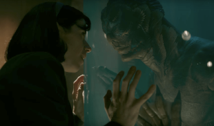 „Forma apei”. Un del Toro sentimental