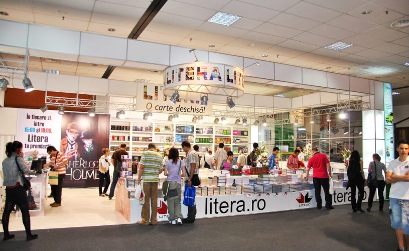 Bookfest 2018. Paraschivescu, Harari, Barnes și Vuillard, printre cei mai cumpăraţi autori
