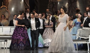 Opera Brașov, 65 de ani de existență. „Traviata” deschide noua stagiune