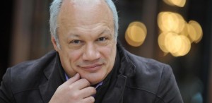 Celebrul scriitor Eric Emmanuel Schmitt își întâlnește publicul la Teatrul Metropolis