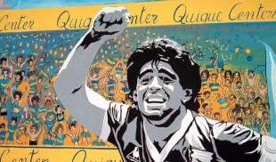 Undeva, cândva… Maradona & Freddy Mercury