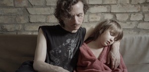 One World Romania 12: Despre persoane LGBTQ+, familii contemporane, superfemei și cum muncim azi
