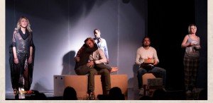 ”Hașteg”, un spectacol care pune față în față viața reală cu viața de pe social media