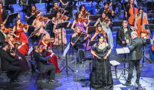 I LOVE PUCCINI: Un megastar al muzicii de operă care încă ridică sălile în picioare