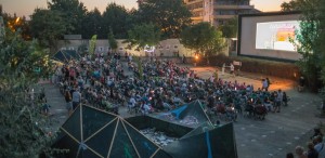 Cinemascop revine! Grădina de vară din Eforie Sud găzduieşte din nou proiecţii de film