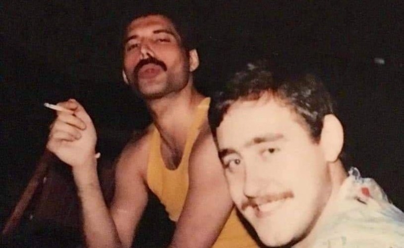 Ce citim (II): „Freddie Mercury. O biografie intimă, scrisă de omul care l-a cunoscut cel mai bine”