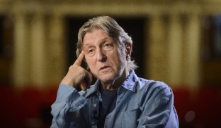 Cele mai noi cărți: „Niciodată singur. Fragmente dintr-o galerie de portrete” de Andrei Şerban