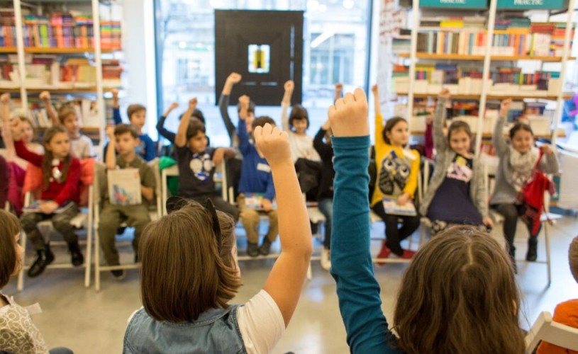 Mini & Fanbook: cluburi de lectură și dezbateri pentru copii de 8-10 ani și 11-13 ani