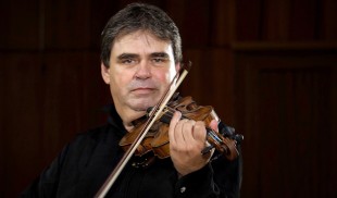 Vioara lui Enescu va răsuna la Ateneul Român, în interpretarea lui Gabriel Croitoru