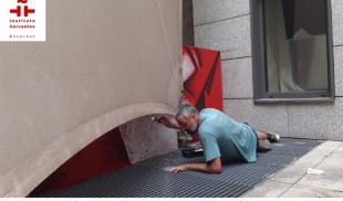 Vernisaj (pictură murală de Pisica Pătrată), filme de animație după Julio Cortázar & sangría, într-un eveniment în aer liber la Institutul Cervantes