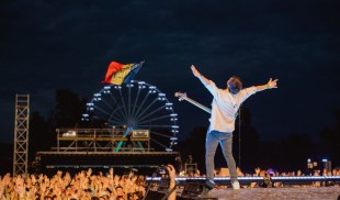 Twenty One Pilots: „Electric Castle e șansa de a ne cunoaște offline fanii din România”