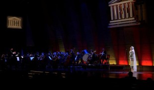 Succes de amploare pentru Opera Națională din București la Sala Mare UNESCO, cu „Povestea iei”
