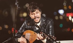 Simion Bogdan-Mihai și Lăutarii de Mătase aduc lăutăria la rang de artă, pe scena Palatului Bragadiru din București