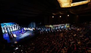 9 concerte, 6.500 de spectatori și un sunet care vestește Crăciunul de 60 de ani MADRIGAL
