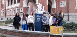 Patru monumente spun povestea adolescenților din Ucraina în cadrul proiectului „Open Museums Open Hearts”