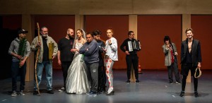 Premiera „Ora în care nu știam nimic unii de alții” la TNRS. Un spectacol non-verbal, o explozie cu sensuri multiple
