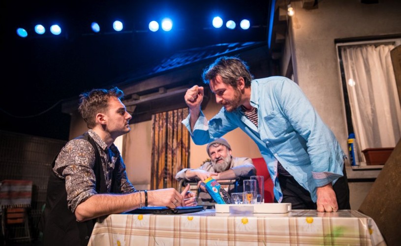 Iunie copios la Teatrul Metropolis