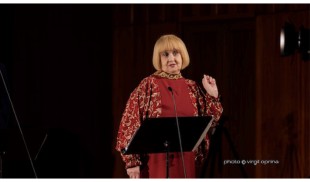 Rodica Mandache si Eduard Păuna în „Aplauze pentru poet…” pe scenă, la Festivalul Internațional de Teatru de la Sibiu
