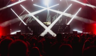 Prima ploaie, primii headliners, primele amintiri la Electric Castle 2023