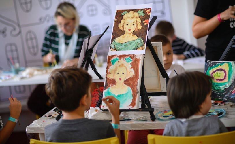 Copiii sunt invitați în vacanța de vară la Art Safari Kinder