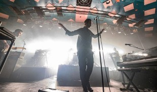 Editors, senzația muzicii pop-rock britanice, cântă la Summer in the City