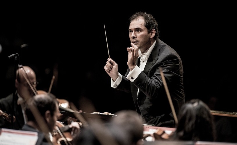 Tugan Sokhiev, unul dintre cei mai apreciați dirijori ai lumii, din nou pe scena Festivalului Internațional George Enescu