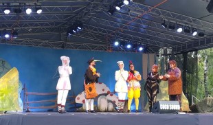 „Bijuterii muzicale estivale” și „Cocoșelul neascultător” închid stagiunea estivală a Operei Brașov!