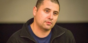 Radu Jude, regizor: „Uităm mereu că trăim într-o țară săracă unde politicienii nu dau doi bani pe cultură“