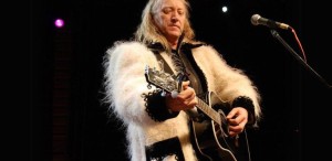 ŞTEFAN HRUŞCĂ va susţine două concerte de colinde la BUCUREŞTI pe 18 decembrie, cu mezzo-soprana Ruxandra Donose invitat special