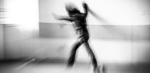 Instalația performativă Mind-moving vine pe 22 noiembrie la Rezidența9
