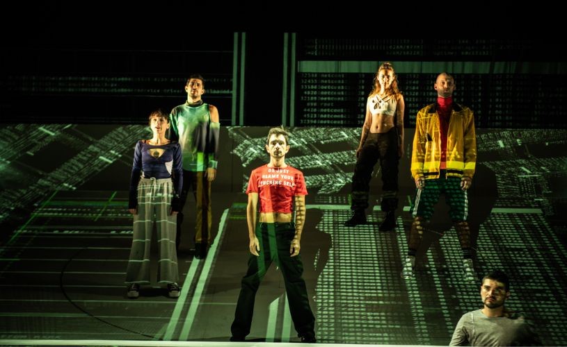 Teatrul EXCELSIOR aduce în premieră spectacolul „Dragoste în vremea (R)Evoluției digitale”