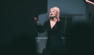 Cunoscutul musical „Mamma Mia!” revine la Sala Palatului în 2024
