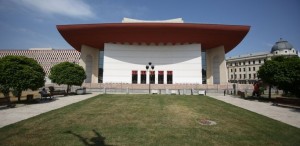 Naționalul bucureștean împlinește 50 de ani de existență la kilometrul 0 al capitalei