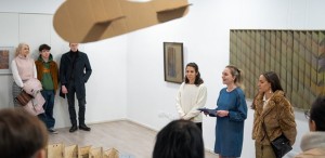Vernisaj IN PLA(i)N SIGHT la Elite Art Gallery