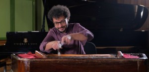 „Un artist, un pian și un țambal” – recital susținut de Cătălin Răducanu, la ICR Londra