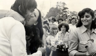Tenismenul Ilie Năstase lansează discul Globe Trotter Lover