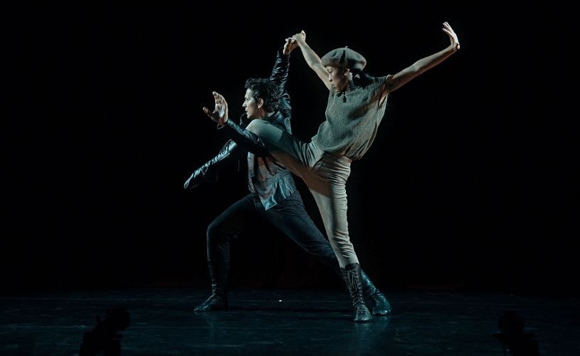 Mult așteptata întâlnire cu Hamlet, prințul Danemarcei, al lui Robert Lepage în acest week-end, la Festivalul Internațional Shakespeare, Craiova