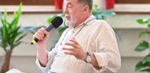 Octavian Saiu şi Matei Vişniec intră în dialog cu mari personalități ale lumii artistice în cadrul conferinţelor de la FITS 2024