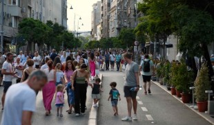 Concerte și Acrobații la Străzi deschise