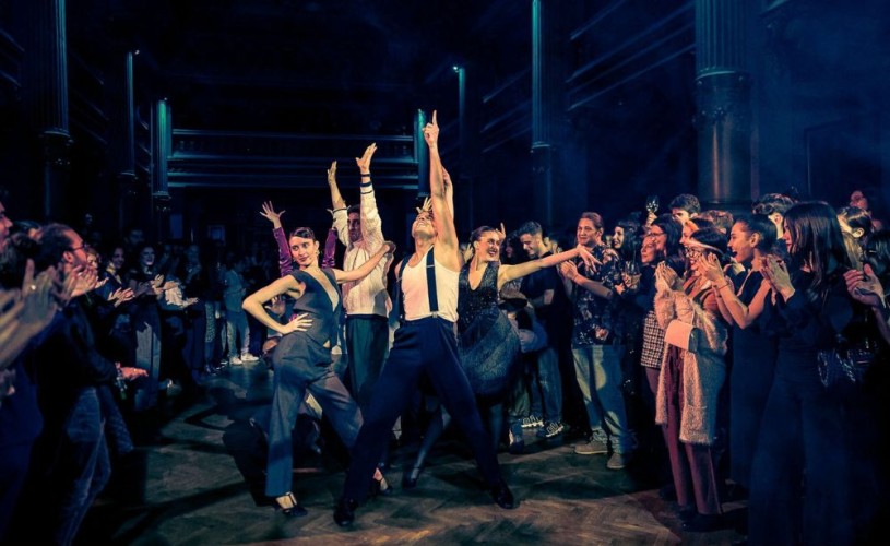 „Marele Gatsby” – un spectacol de teatru imersiv, în premieră în România