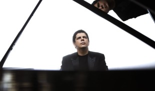 Pianistul spaniol Javier Perianes cântă Chopin la Sala Radio