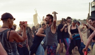 Sirāt, filmul-bombă al anului, intră în cinematografele din toată țara!