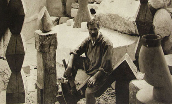 Poarta Sarutului Constantin Brancusi Poarta Sarutului Constantin Brancusi