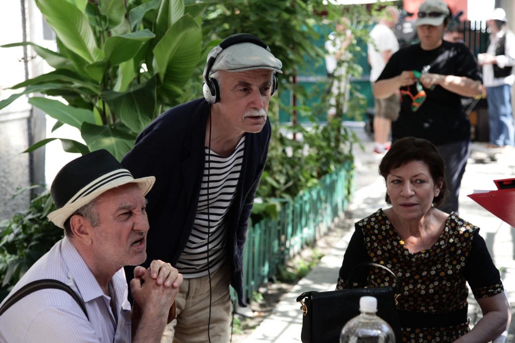 Filmare Sunt o baba comunista