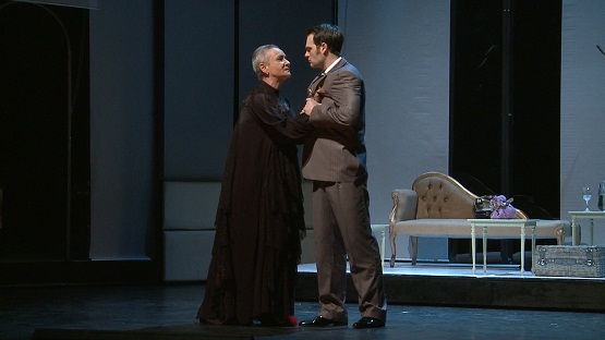 Primavara d-nei Stone la Roma, Teatrul Mic