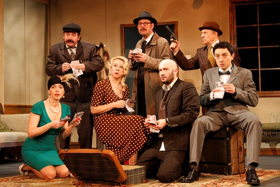 "Bani din cer", de Ray Cooney, regia Horaţiu Mălăele, Teatrul de Comedie