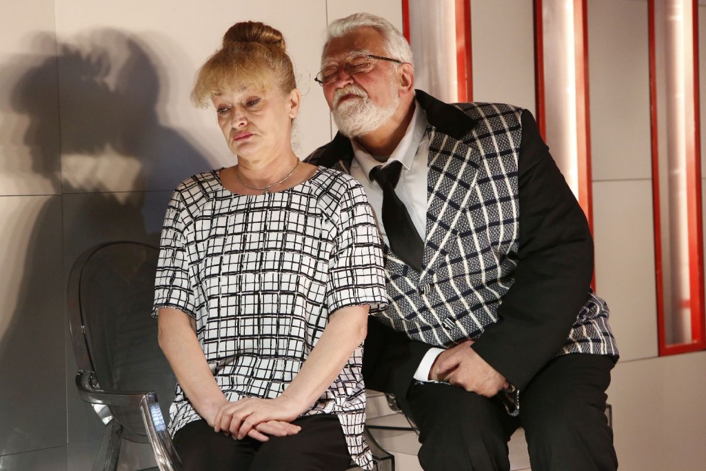 Cântăreaţa cheală de Eugène Ionesco, la Naţionalul ieşean - Ziarul ...